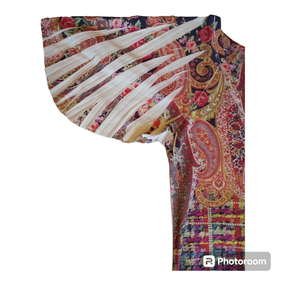 Cello Outfitters Flutter Sleeve Art Nouveau Top - Picture 5 of 9